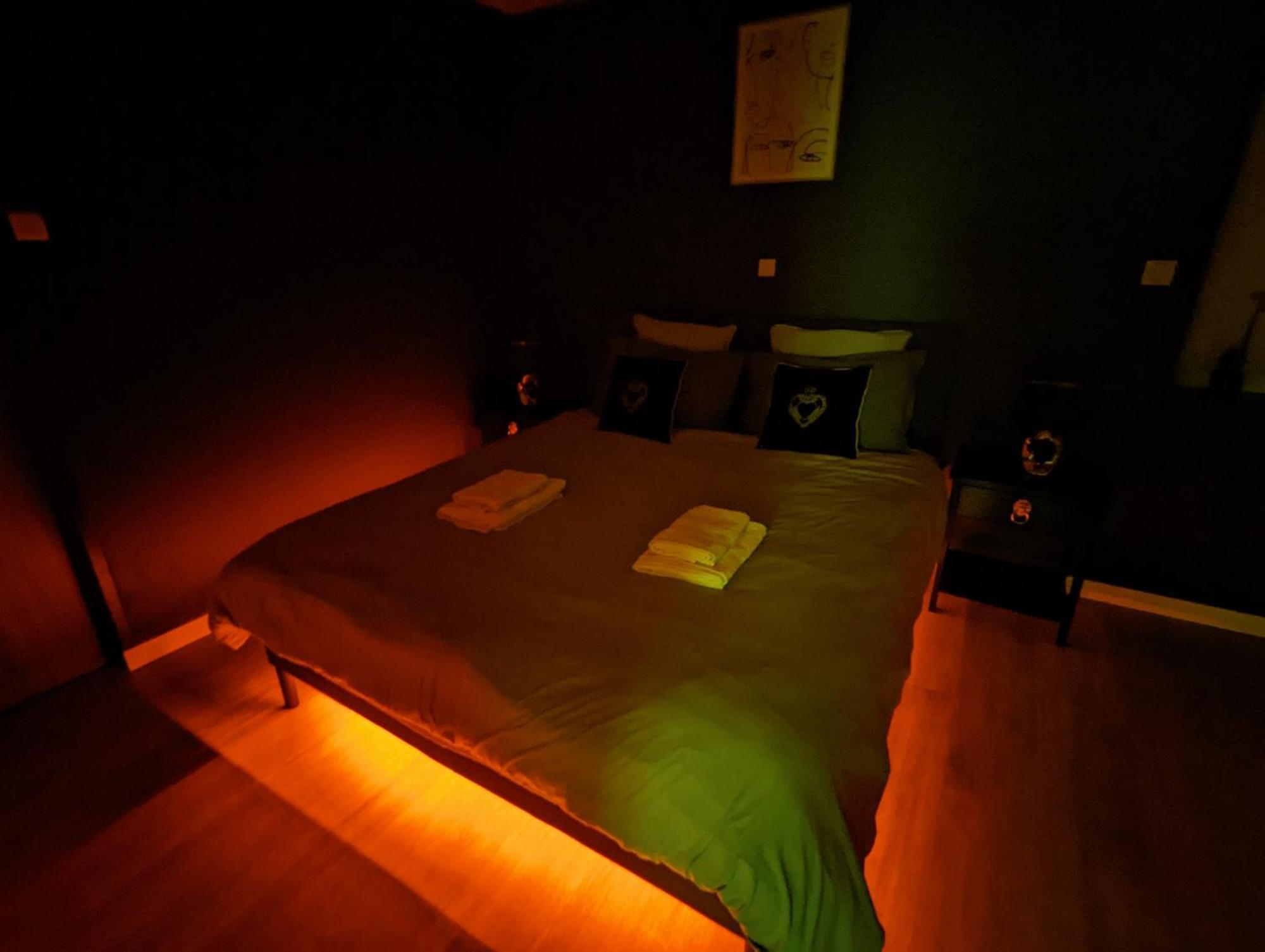 Suite Romantique Jacuzzi Moulins  Luaran gambar
